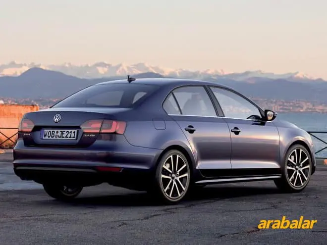 Volkswagen Jetta Jetta 1.2 TSI Trendline DSG 4