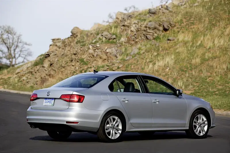 Volkswagen Jetta Jetta 1.4 TSI BMT Trendline 6