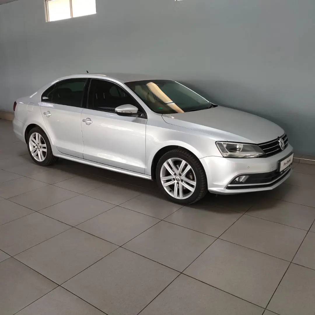 Volkswagen Jetta Jetta 1.4 TSI Comfortline DSG 4