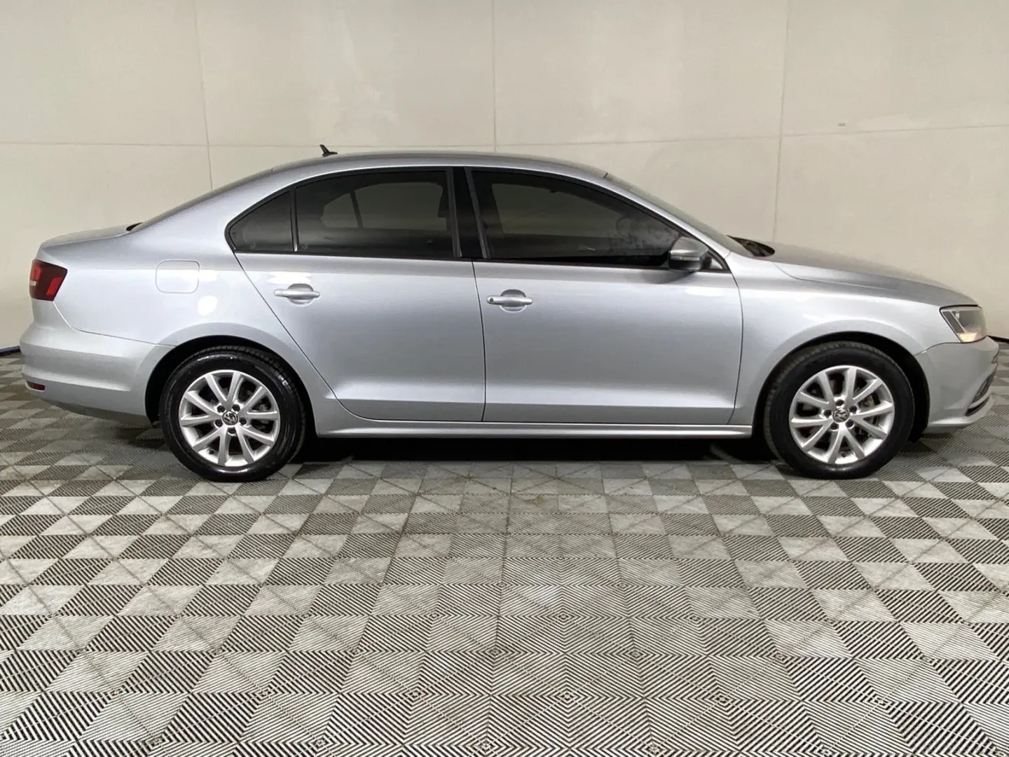 Volkswagen Jetta Jetta 1.4 TSI Comfortline DSG 4