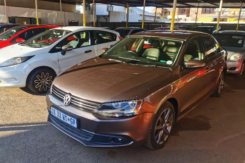 Volkswagen Jetta Jetta 1.4 TSI Comfortline DSG 3