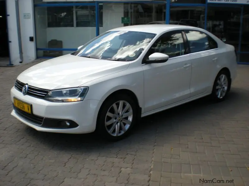 Volkswagen Jetta Jetta 1.4 TSI Highline 4