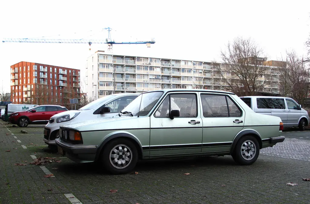 Volkswagen Jetta Jetta 1.6 CL 5