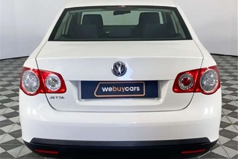 Volkswagen Jetta Jetta 1.6 Comfortline Tiptronic 2