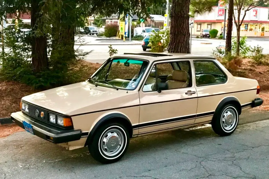 Volkswagen Jetta Jetta 1.6 D GL 6