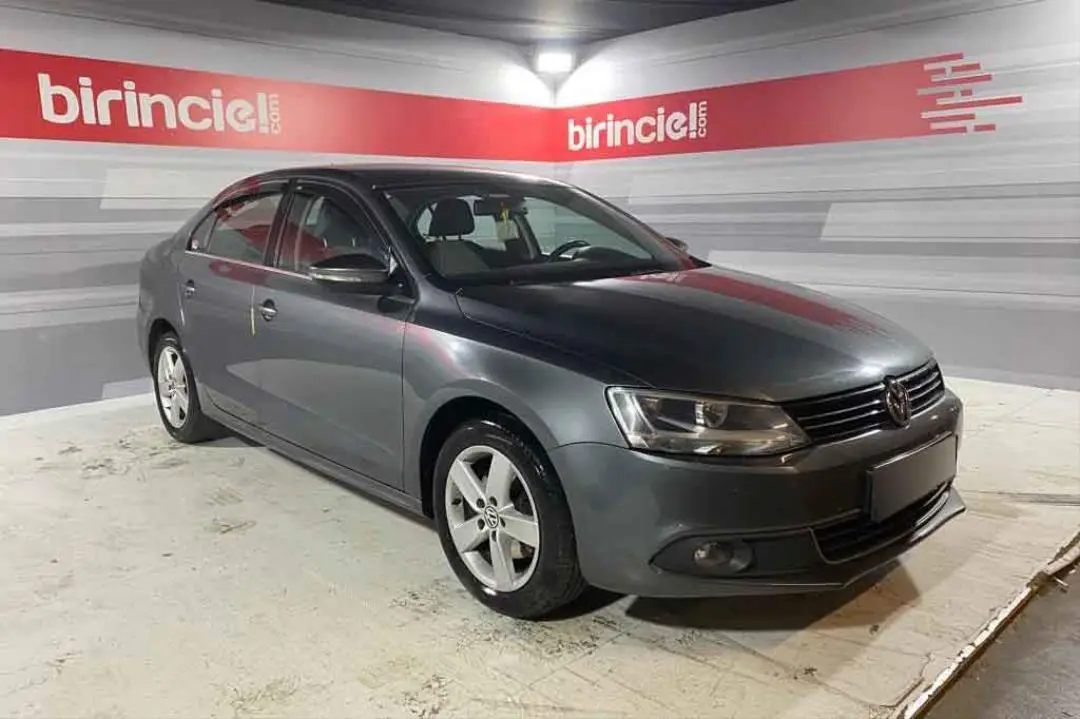 Volkswagen Jetta Jetta 1.6 TDI Trendline 4