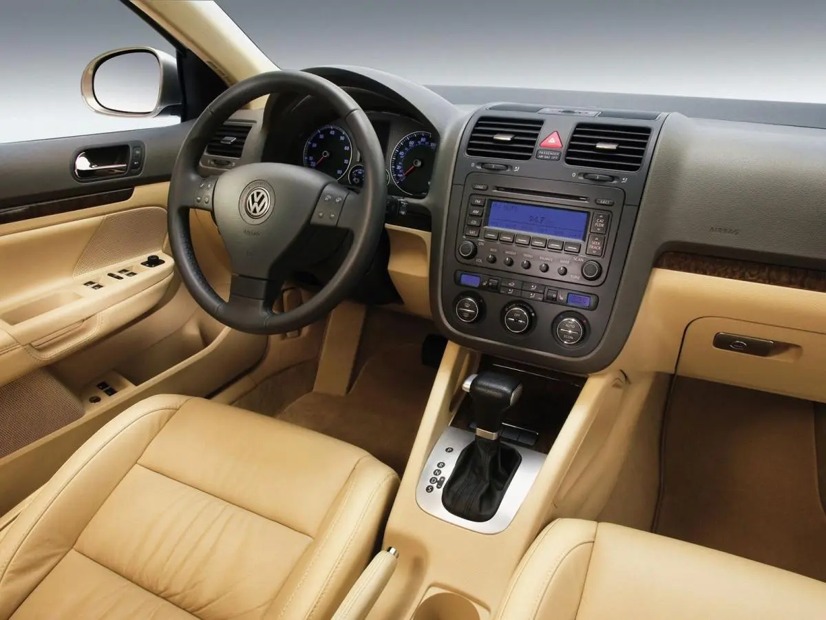 Volkswagen Jetta Jetta 1.6 TDI Comfortline DSG 6