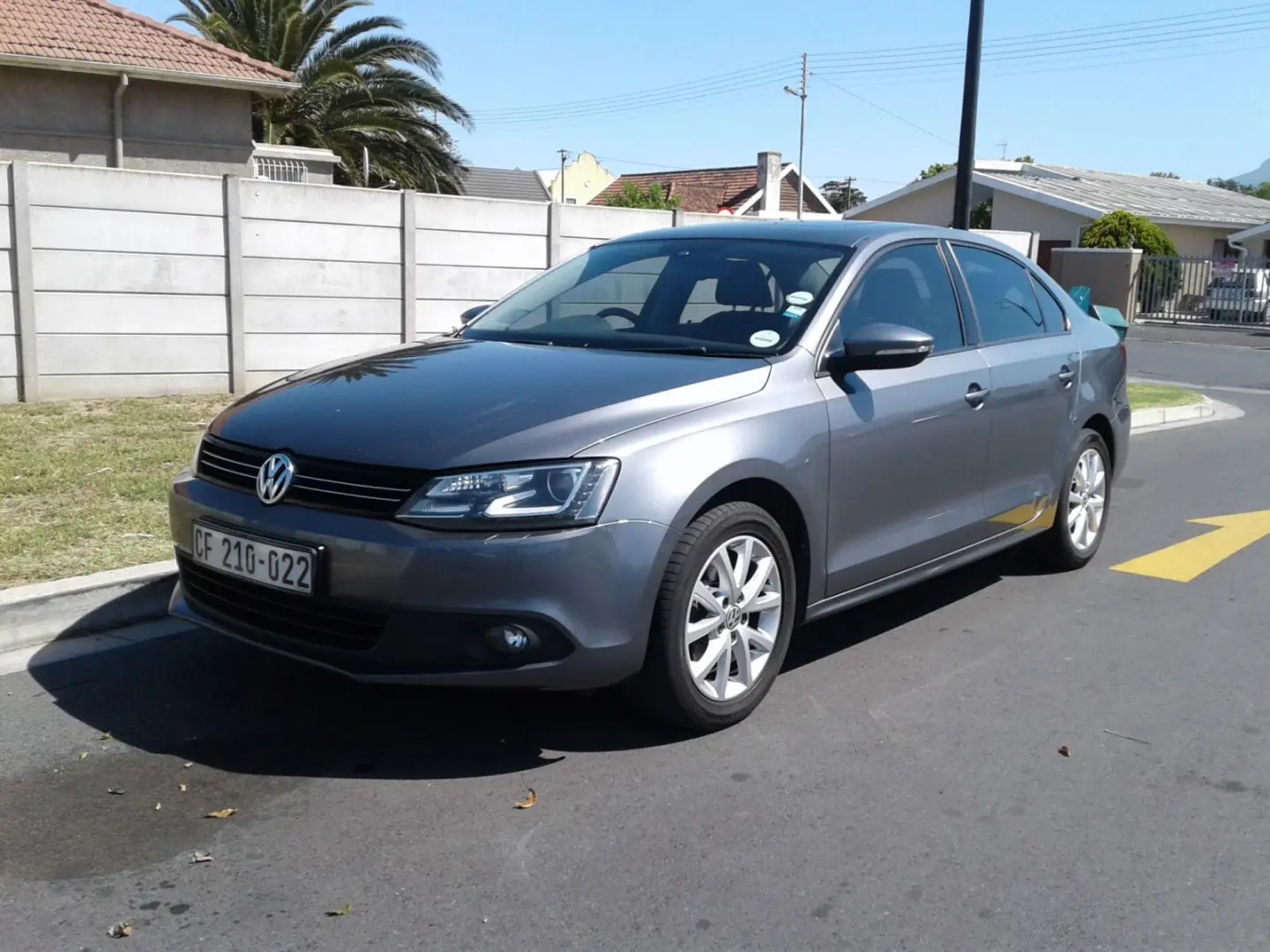 Volkswagen Jetta Jetta 1.6 TDI Exclusive DSG 4