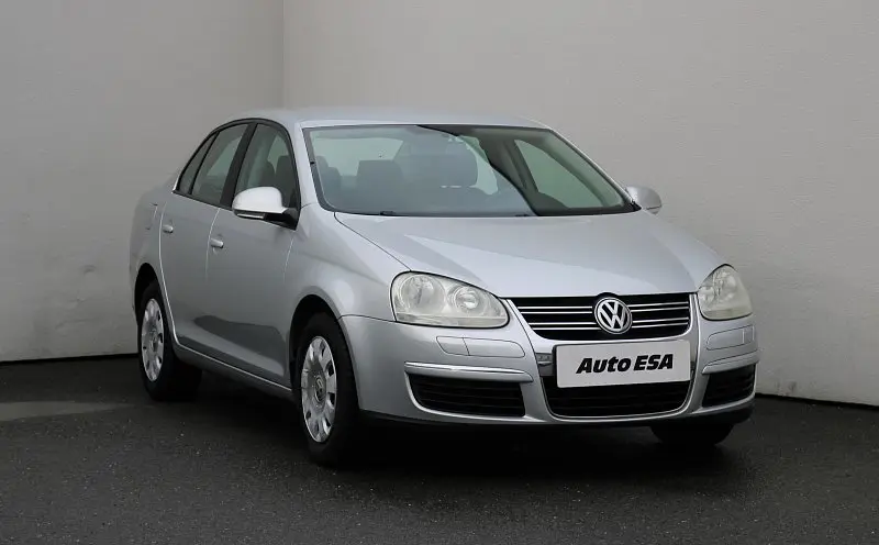 Volkswagen Jetta Jetta 1.6 TDI Trendline 6