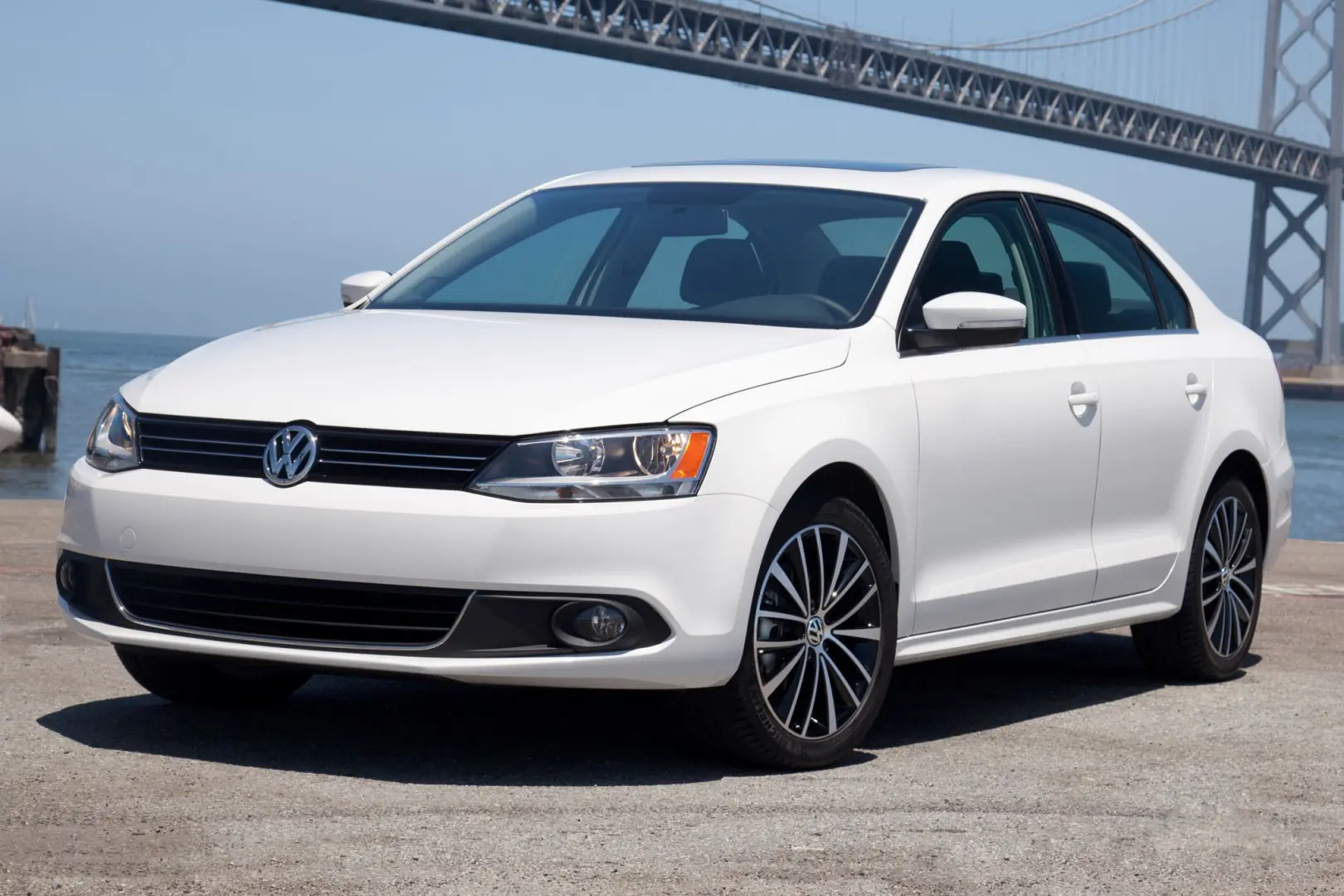 Volkswagen Jetta Jetta 1.6 TDI Highline 4