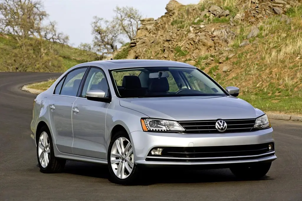 Volkswagen Jetta Jetta 1.4 TSI BMT Trendline 4