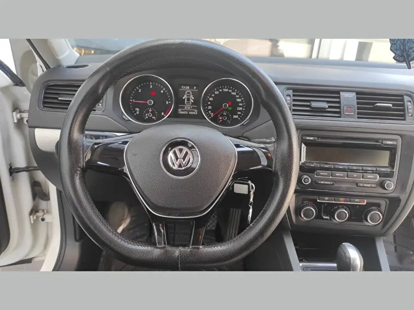 Volkswagen Jetta Jetta 1.6 TDI Trendline DSG 7
