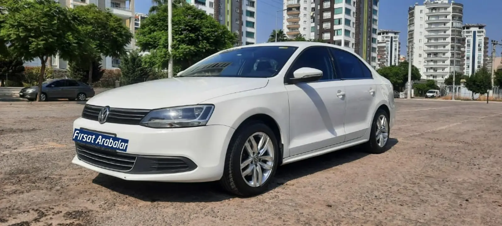 Volkswagen Jetta Jetta 1.6 TDI Trendline DSG 3