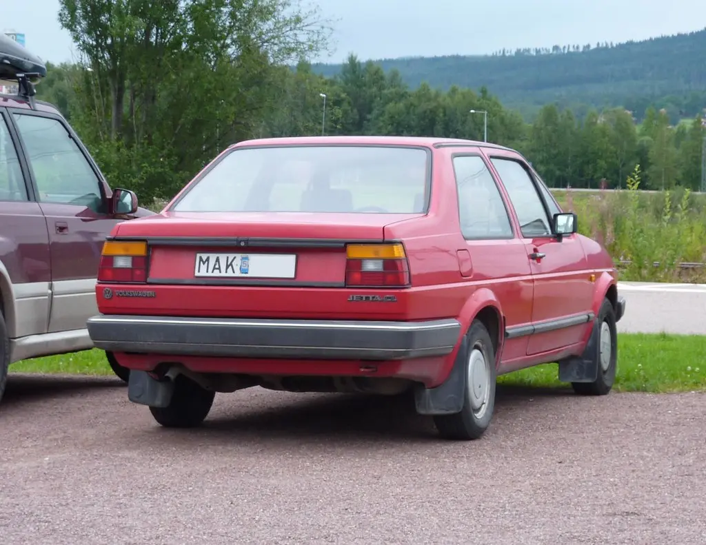 Volkswagen Jetta Jetta 1.8 CL 3