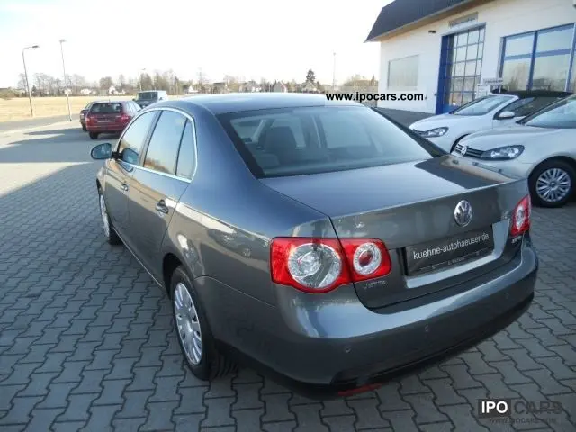 Volkswagen Jetta Jetta 2.0 FSI Comfortline DSG 3