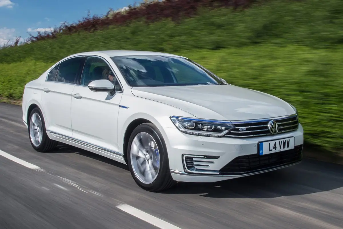 Volkswagen Passat Passat 1.4 TSI BMT Trendline DSG 4