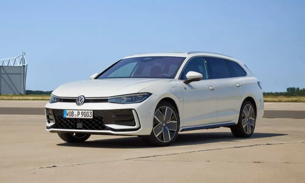 Volkswagen Passat Passat 1.5 e-TSI Elegance DSG 3