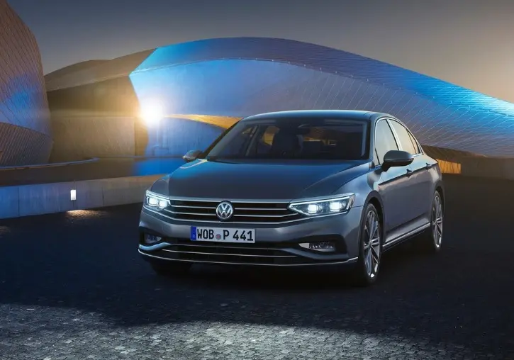 Volkswagen Passat Passat 1.5 TSI ACT Elegance DSG 0
