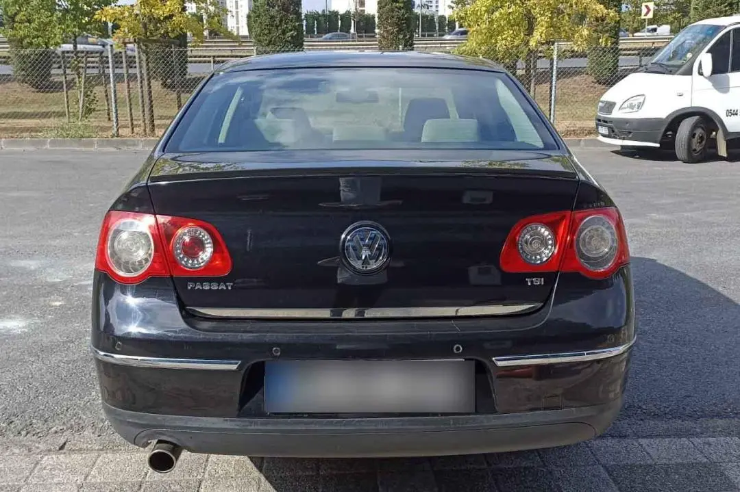 Volkswagen Passat Passat 1.6 FSI Exclusive Tiptronic 3