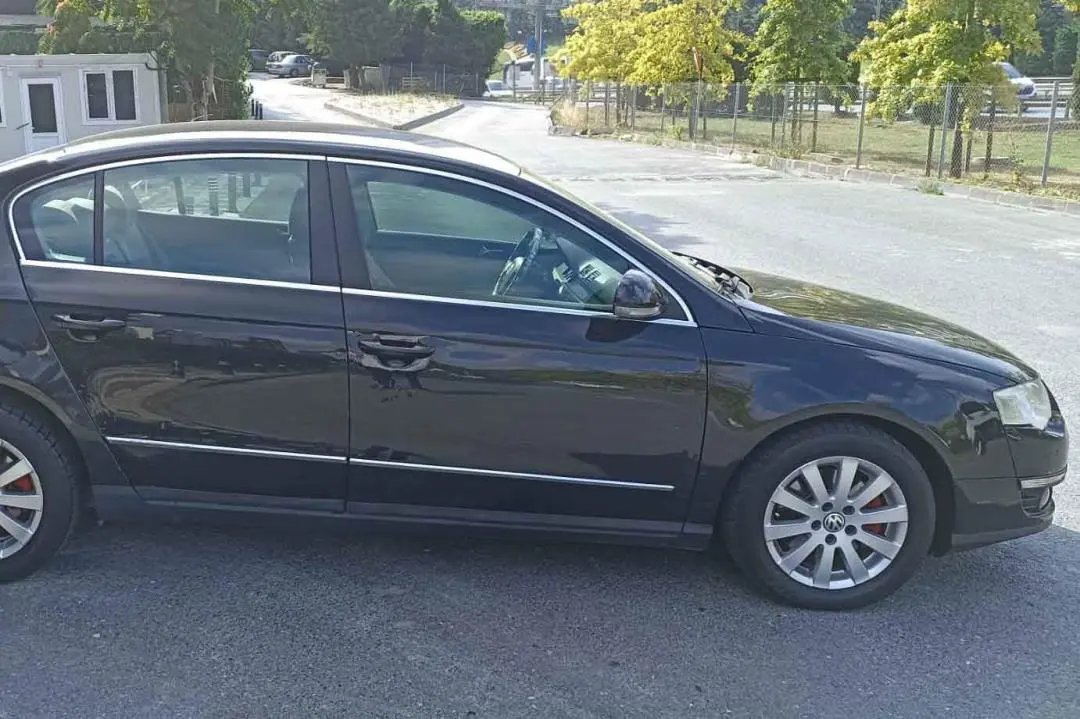 Volkswagen Passat Passat 1.6 FSI Exclusive 2