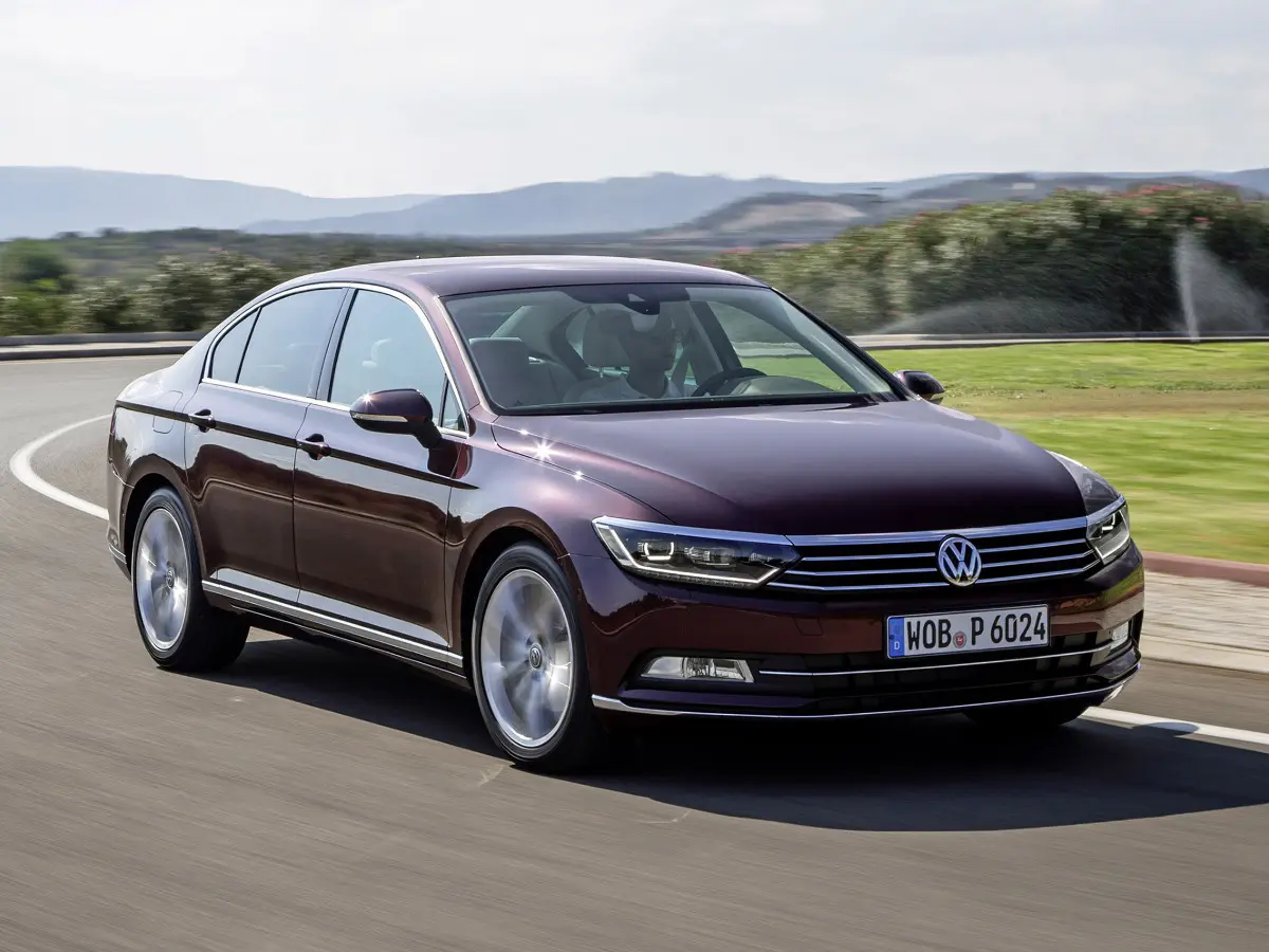 Volkswagen Passat Passat 1.4 TSI BMT Trendline 4
