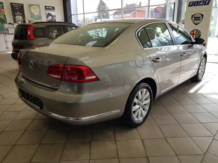 Volkswagen Passat Passat 1.6 TDI BMT Comfortline DSG 0