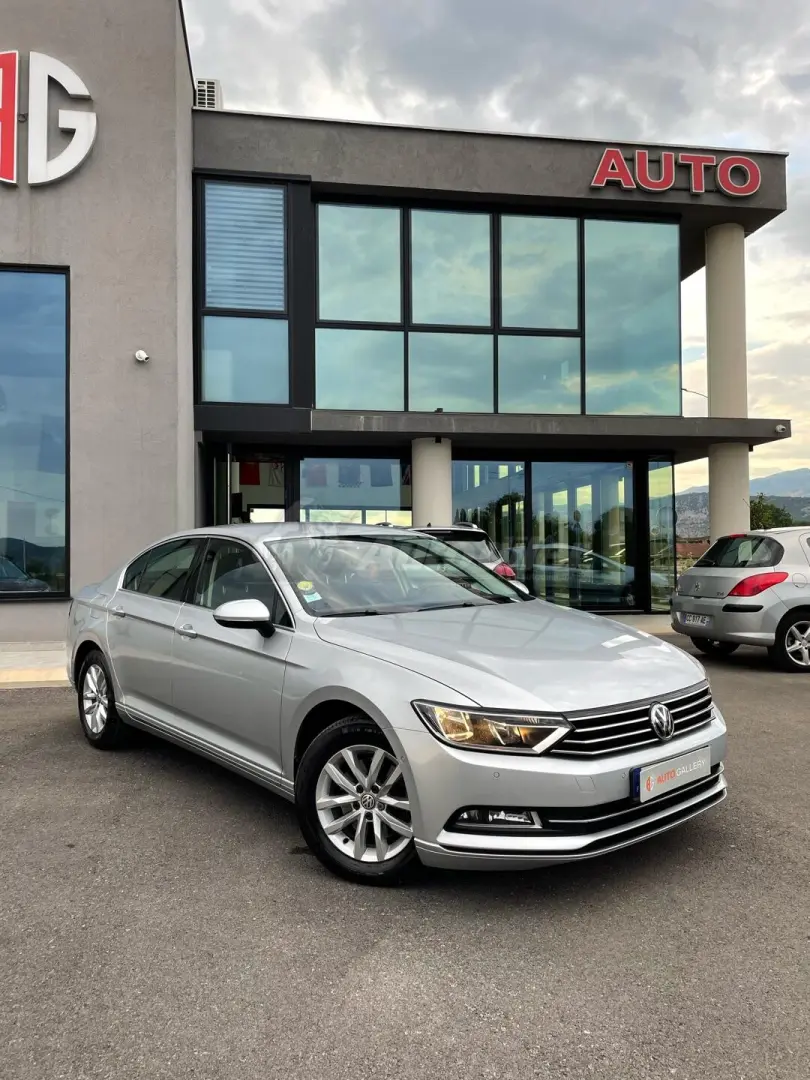 Volkswagen Passat Passat 1.6 TDI BMT Elegance DSG 2