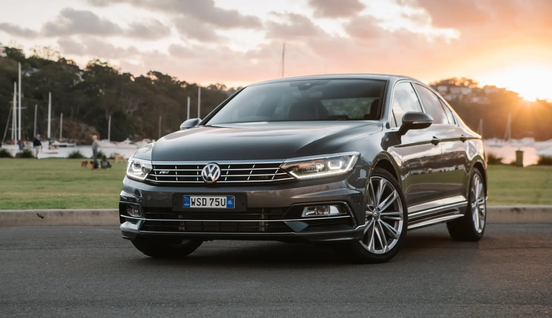Volkswagen Passat Passat 1.6 TDI BMT R Line DSG 1