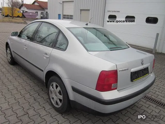 Volkswagen Passat Passat 1.6 Trendline 1