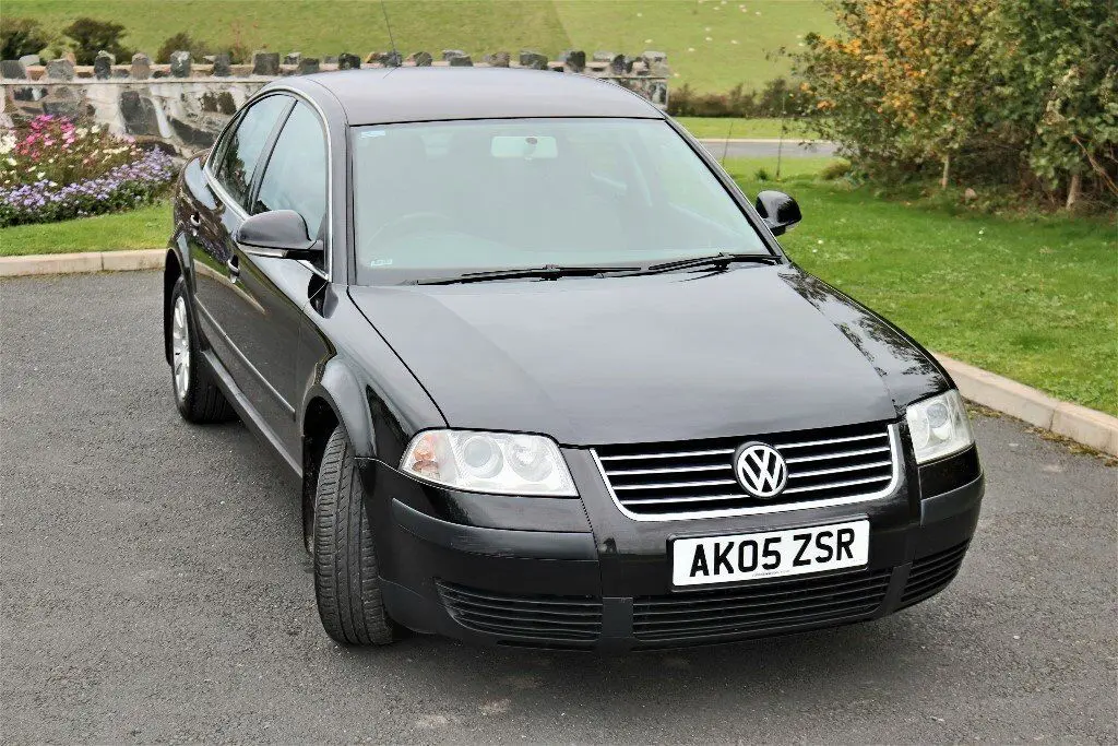 Volkswagen Passat Passat 1.6 Trendline 6