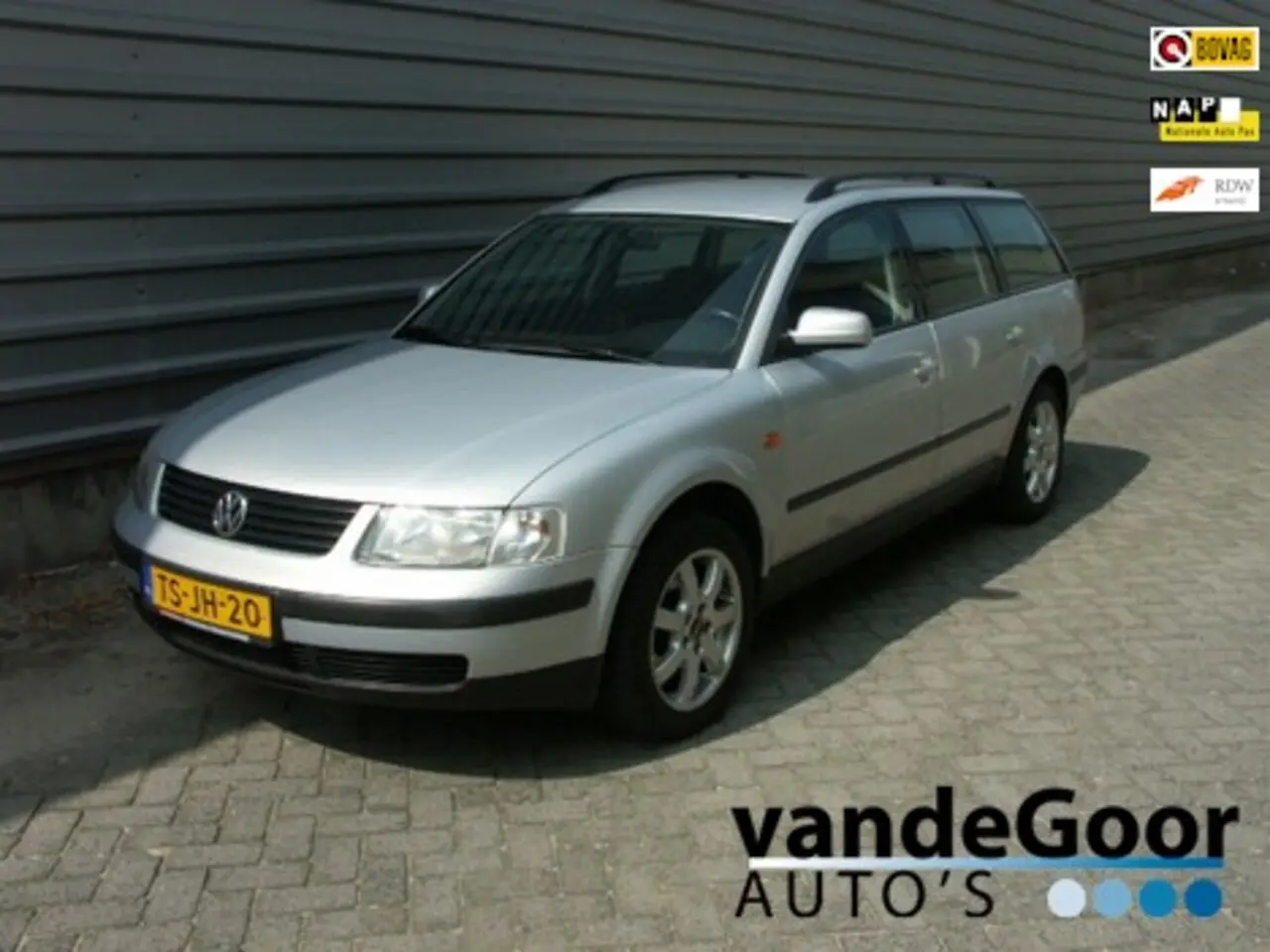 Volkswagen Passat Passat 1.8 5V Trendline Leder 1