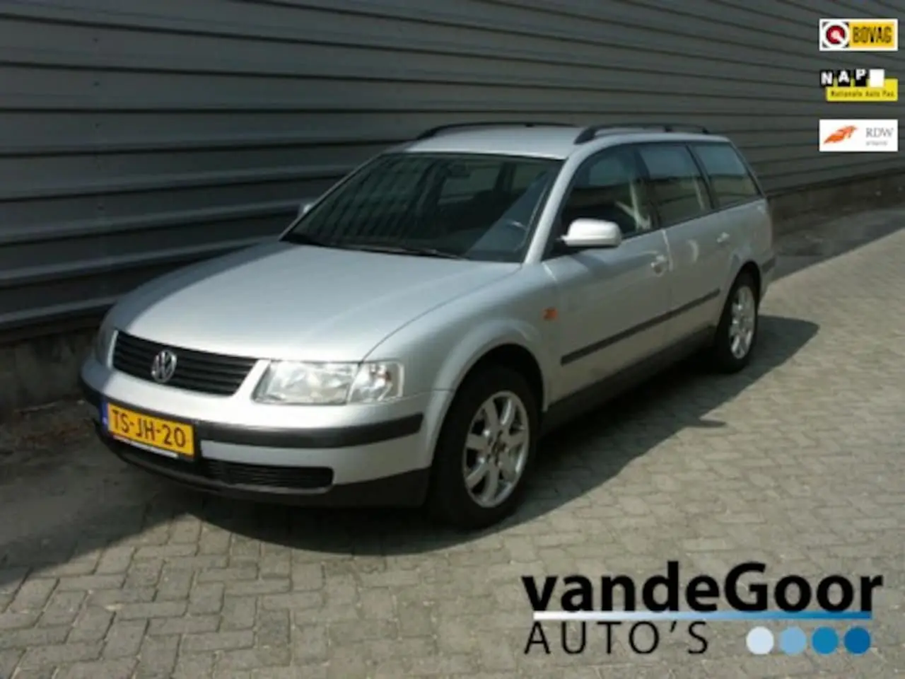Volkswagen Passat Passat 1.8 5V Trendline Leder 2