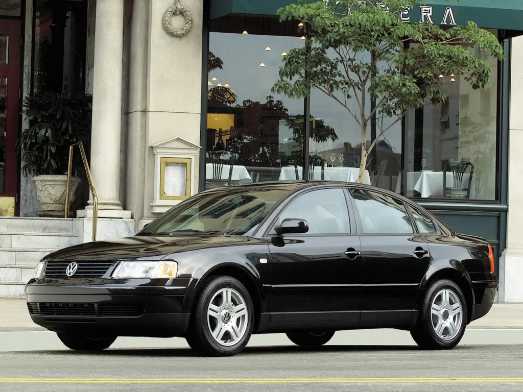 Volkswagen Passat Passat 1.8 Basic 3