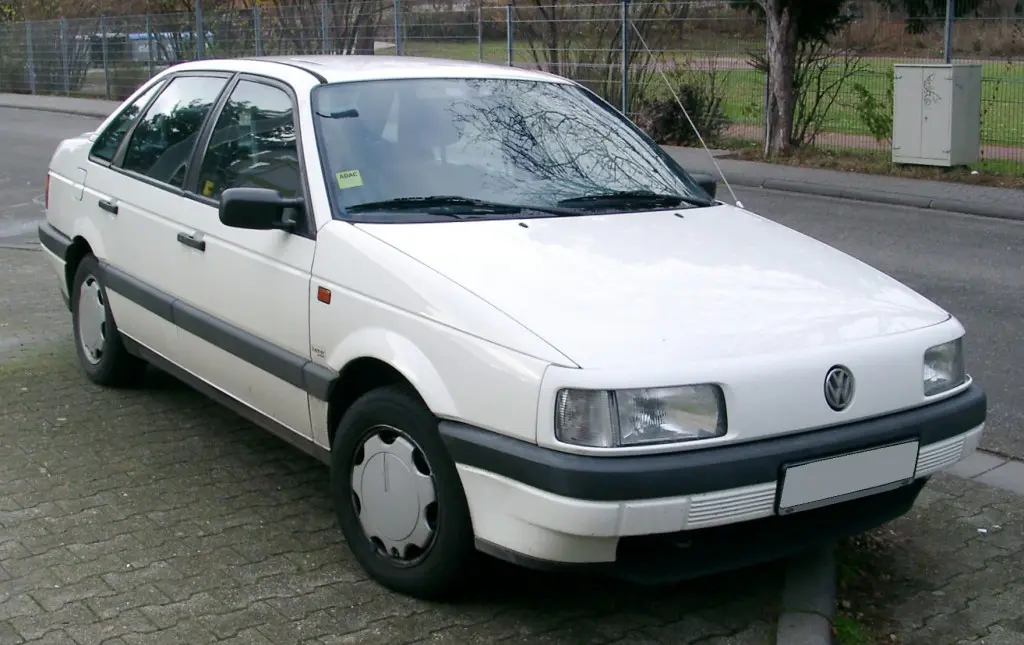 Volkswagen Passat Passat 1.6 TD CL 5