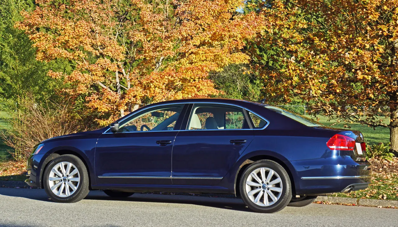 Volkswagen Passat Passat 1.8 T Comfortline Tiptronic 2