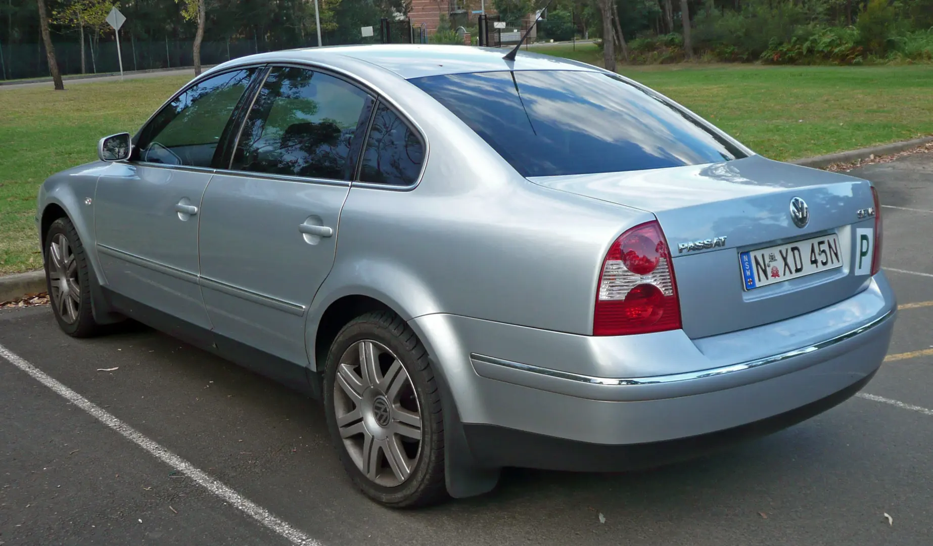 Volkswagen Passat Passat 1.6 Exclusive 0