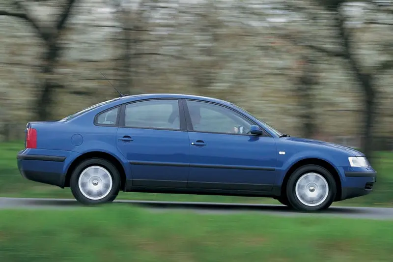 Volkswagen Passat Passat 2.3 VR5 Comfortline 6