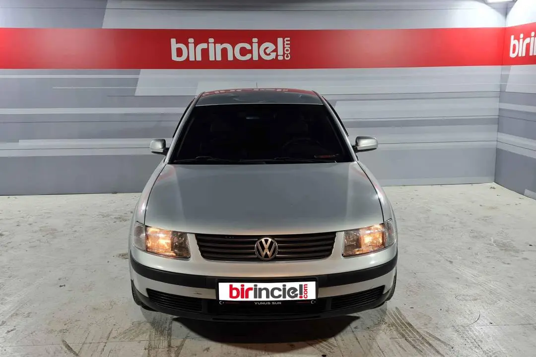 Volkswagen Passat Passat 1.9 TDI Trendline 2