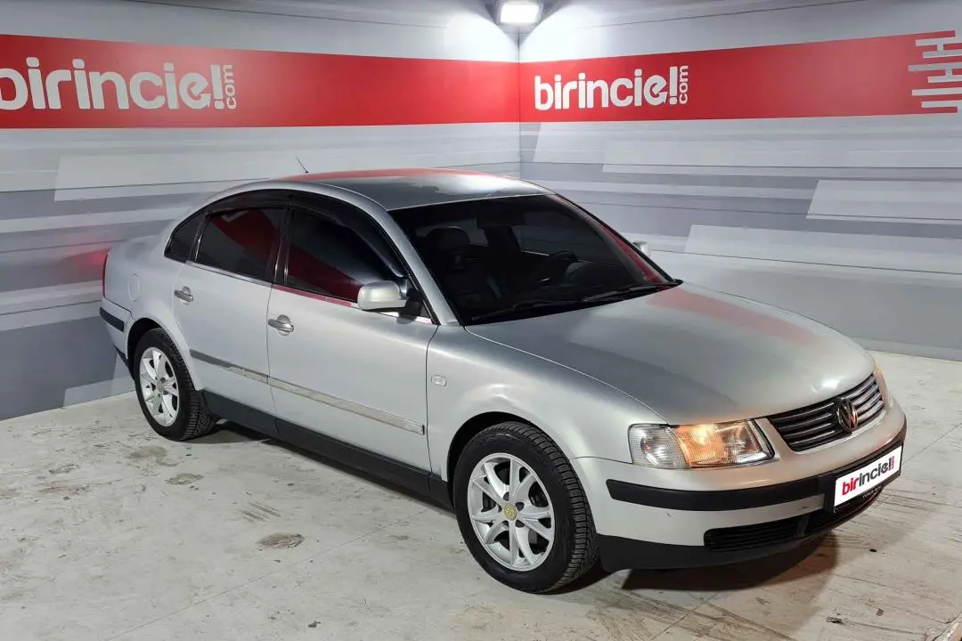 Volkswagen Passat Passat 1.9 TDI Trendline Tiptronic 4