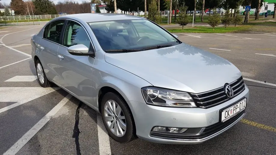 Volkswagen Passat Passat 2.0 TDI BMT Trendline DSG 4