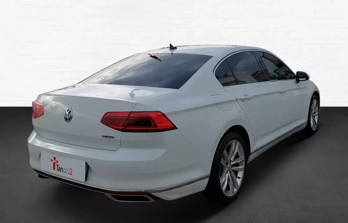 Volkswagen Passat Passat 2.0 TDI SCR BMT 4Motion Elegance DSG 2
