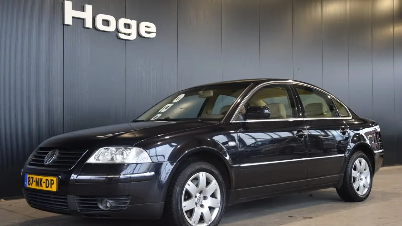 Volkswagen Passat Passat 2.3 V5 Highline 4