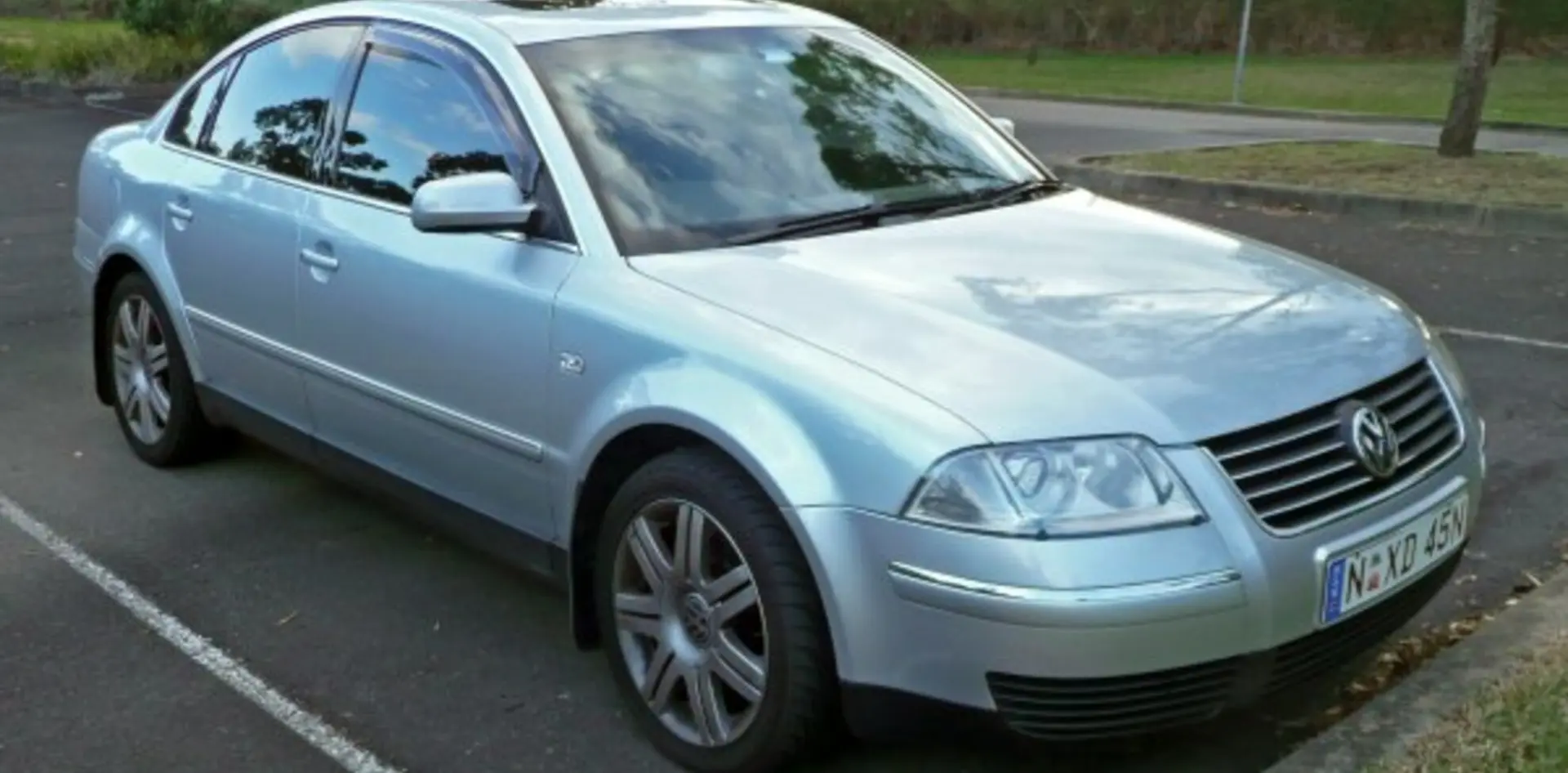 Volkswagen Passat Passat 2.3 V5 Trendline Tiptronic 3