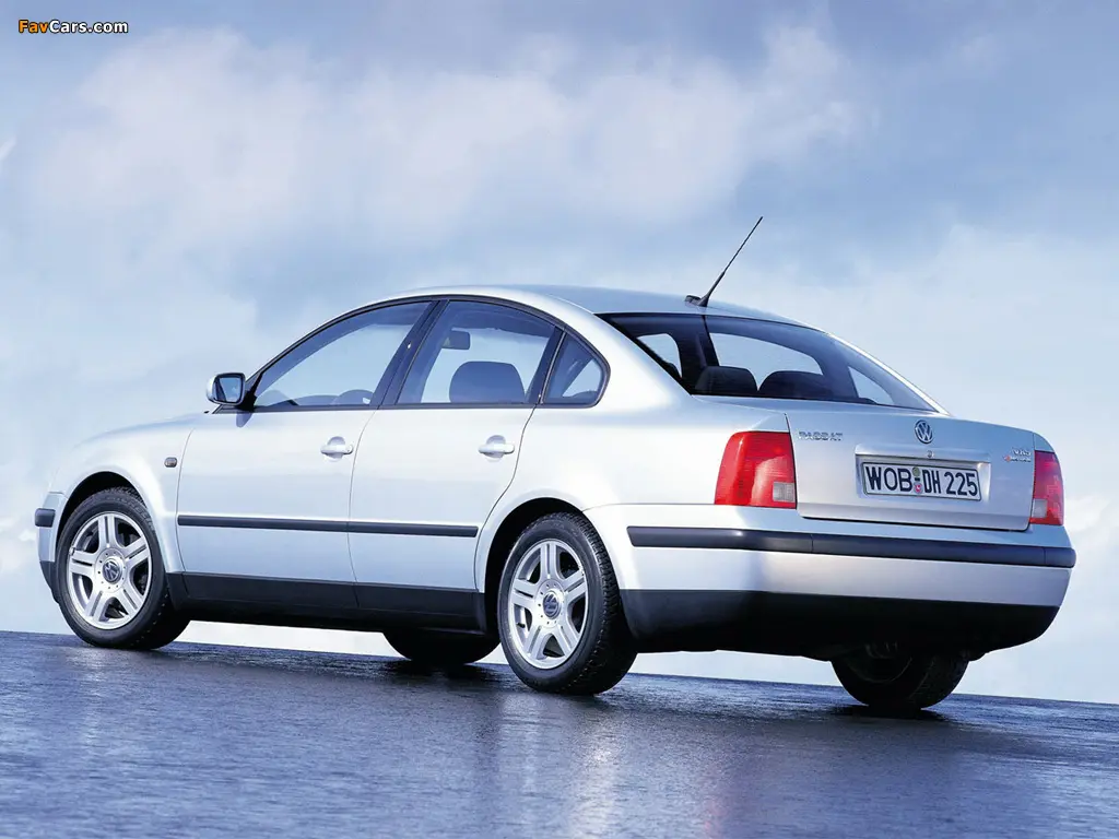 Volkswagen Passat Passat 2.3 VR5 Highline Tiptronic 5
