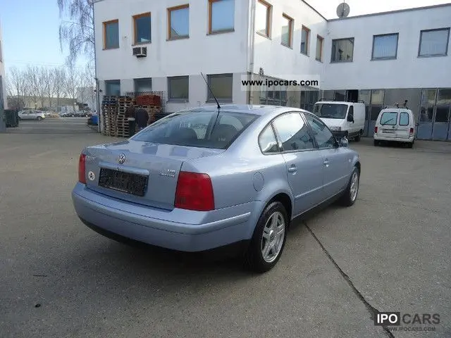 Volkswagen Passat Passat 2.8 V6 4Motion Tiptronic 3