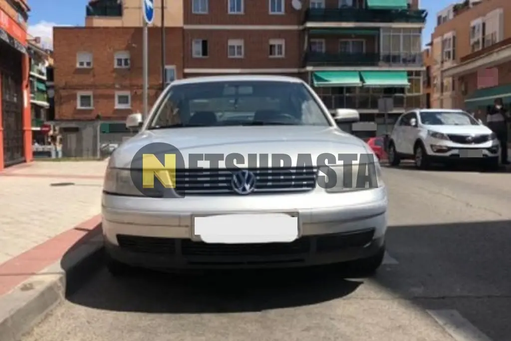 Volkswagen Passat Passat 2.8 V6 4Motion 7