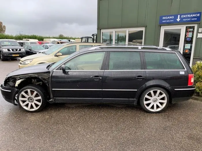 Volkswagen Passat Passat 4.0 W8 4Motion 2