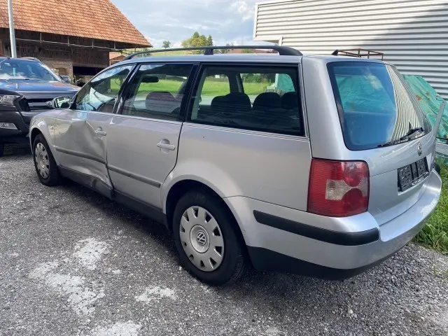 Volkswagen Passat Variant Passat Variant 1.8 T Comfortline 4