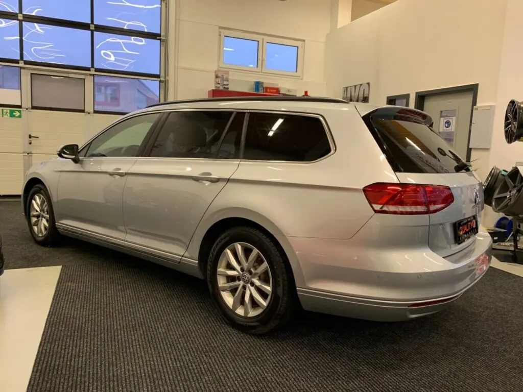 Volkswagen Passat Variant Passat Variant 2.0 Comfortline 6