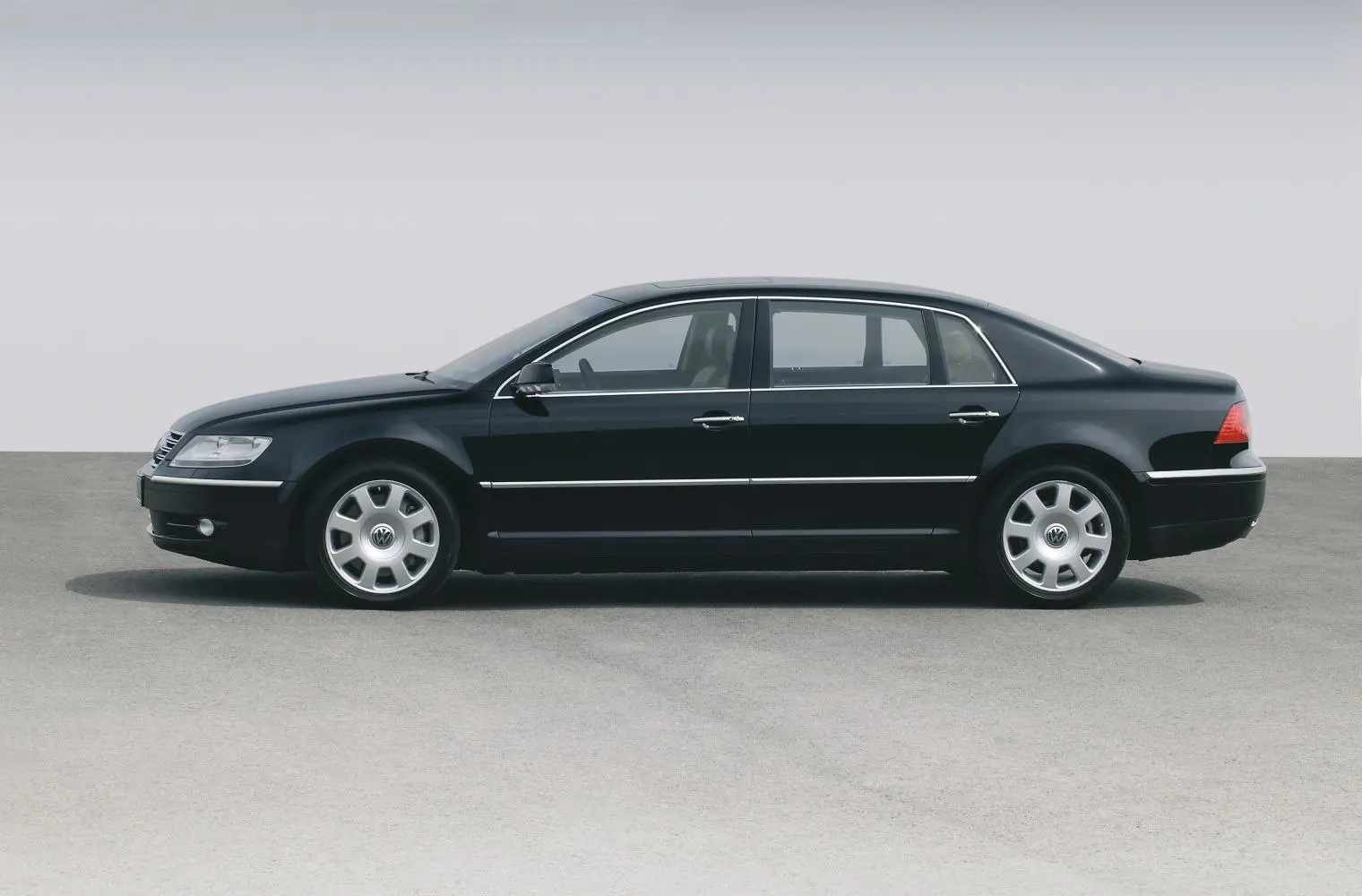 Volkswagen Phaeton Phaeton 4.2 V8 4Motion Tiptronic 1